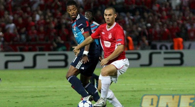 גילי ורמוט מול באסטוס (יניב גונן) גילי ורמוט מול באסטוס (יניב גונן)