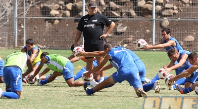 רן בן שמעון ושחקני קרית שמונה (עמית מצפה) רן בן שמעון ושחקני קרית שמונה (עמית מצפה)