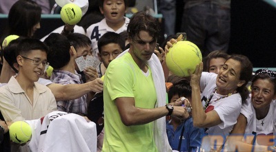 רפאל נדאל יורד מאוכזב (רויטרס)