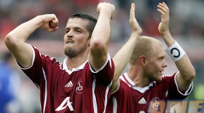 שחקני נירנברג חוגגים ניצחון חשוב (רויטרס)