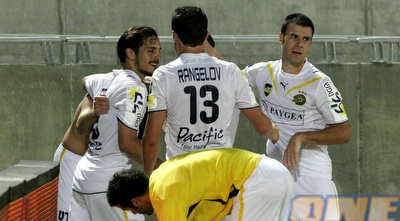 שחקני מכבי חוגגים על פ&qout;ת. אלברמן: &qout; (שי לוי)