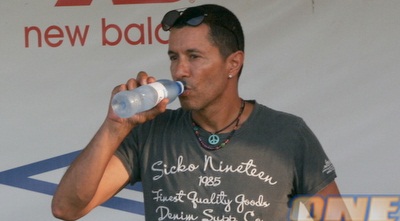 אלי טביב (רועי גלדסטון)