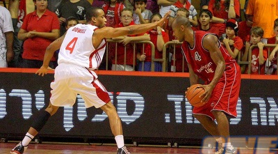 דאוול נצמד לבוזמן (יניב גונן)