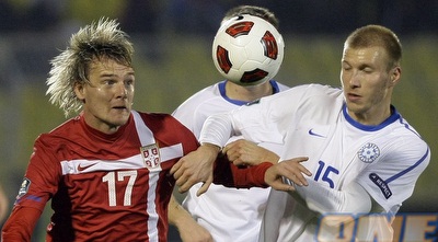 קלאבאן עוצר את קראסיץ´. הפסד מפתיע לסרבים (רויטרס) קלאבאן עוצר את קראסיץ´. הפסד מפתיע לסרבים (רויטרס)