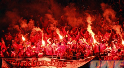 אוהדי נבחרת טורקיה (רויטרס)