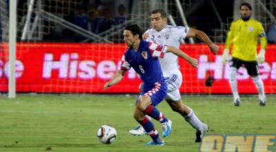 טל בן חיים דולק אחרי דניאל פראניץ´ (יניב גונן)