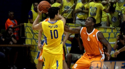 גיא פניני מול ריימר מורגן (יניב גונן)