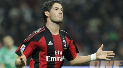 פאטו חוגג את שערו השני במשחק (רויטרס)