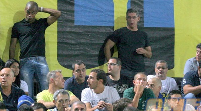 מיץ&acute; גולדהאר. שוחח עם השחקנים בסיום (ליאור טימור)