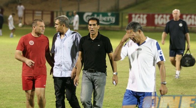 אלי כהן יורד למחצית (גיא איזנר)