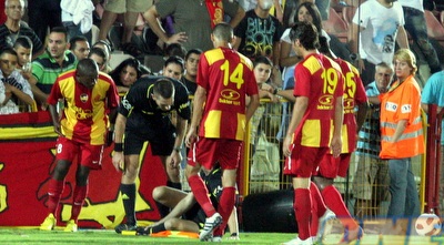 הקוון אורן בורנשטיין פגוע לע הדשא. האלימות גואה (משה חרמון)