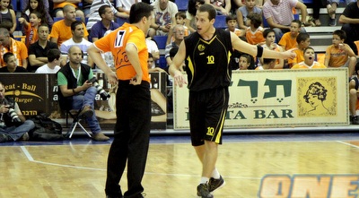 שמוליק ברנר (יוסי ציפקיס)