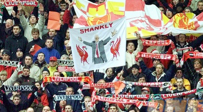 אוהדי ליברפול במחווה לשאנקלי (GettyImages) אוהדי ליברפול במחווה לשאנקלי (GettyImages)