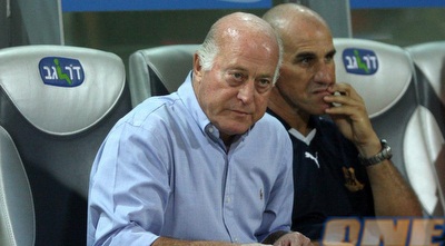 דרור קשטן על הספסל. &qout;כשלא אתרגש ואהיה מתוח אשב ביציע&qout; (יניב גונן) דרור קשטן על הספסל. &qout;כשלא אתרגש ואהיה מתוח אשב ביציע&qout; (יניב גונן)