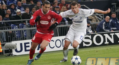 שכטר. מלבדו, אין בהפועל מישהו שבאמת מתאים לרמות האלו (רועי גלדסטון)