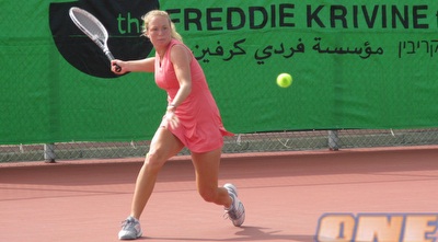 יוליה גלושקו. המחבט מספר 2 נמצאת במגמת עליה (ONE) יוליה גלושקו. המחבט מספר 2 נמצאת במגמת עליה (ONE)