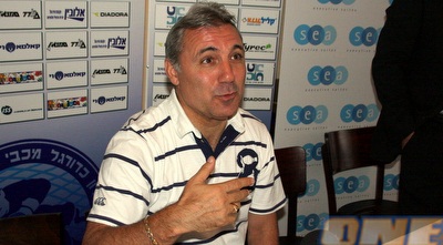 חריסטו סטויצ´קוב (משה חרמון)