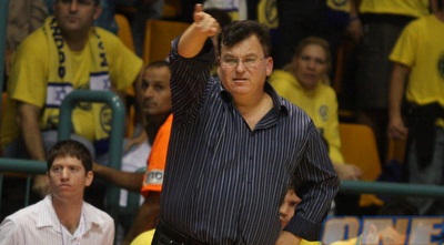 עופר ברקוביץ´ (גיא בן זיו)