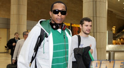 שומרים על דיסטנס? (שי לוי)