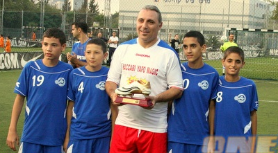 סטויצ´קוב והילדים: &qout; (משה חרמון)