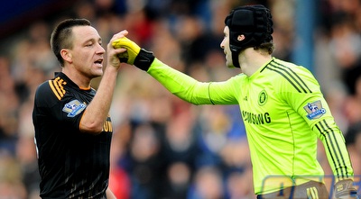 ג´ון טרי ופיטר צ´ך מרוצים. עשו מהפך על בלקבורן (GettyImages)