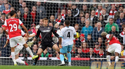 אלכסנדר סונג כובש את שער הניצחון (GettyImages)