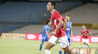 ערן זהבי חוגג את השלישי של הפועל (רועי גלדסטון) ערן זהבי חוגג את השלישי של הפועל (רועי גלדסטון)