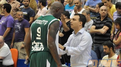 חסין וקילינגסוורת´ (גיא איזנר)