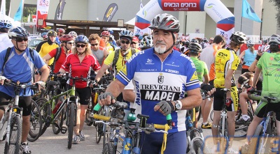 רוכבי אופניים. בישראל אוהבים ספורט יותר מאי פעם