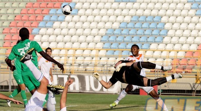 קליימן מתעופף. גיבור המחצית הראשונה (יניב גונן)