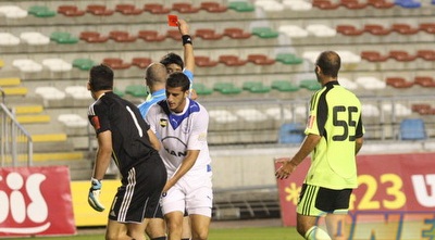 גונזאלס רואה את הכרטיס האדום (גיא בן זיו)