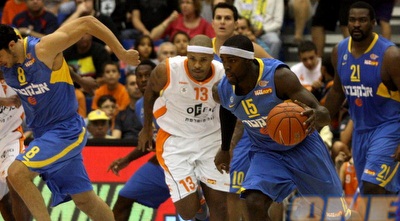 פרקינס. הטוב עד כה בשורות הכחולים-צהובים (יניב גונן) פרקינס. הטוב עד כה בשורות הכחולים-צהובים (יניב גונן)