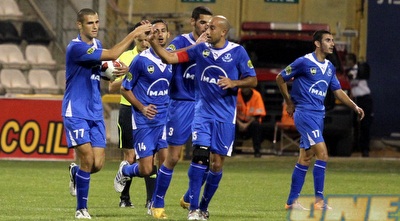 פ&qout;ת חוגגת (שי לוי (צלם))