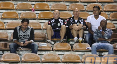 דוידוביץ´, מסיללה וקולמה ביציע (עמית מצפה)