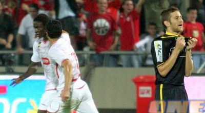 הזאו חוגג, ייני לא מאמין (ליאור טימור)