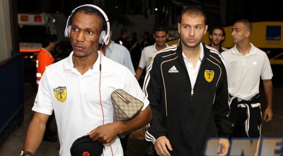 סמואל יבואה. עשוי לפתוח (שי לוי) סמואל יבואה. עשוי לפתוח (שי לוי)