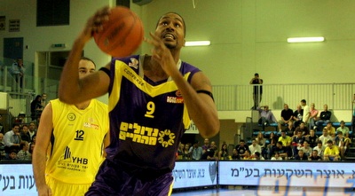 ארנולד (יוסי ציפקיס) ארנולד (יוסי ציפקיס)