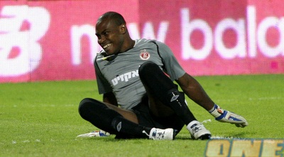 וינסנט אניימה. השתלב בכדורגל הישראלי עוד לפני הגעתו להפועל (רועי גלדסטון) וינסנט אניימה. השתלב בכדורגל הישראלי עוד לפני הגעתו להפועל (רועי גלדסטון)