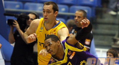 אידסון והייט (יניב גונן)