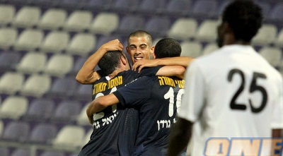 בן חיים חוגג עם דמארי וזנדברג (משה חרמון)