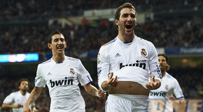 גונסאלו היגוואין חוגג. עד עתה, לא הופיע במאני טיים (GettyImages)