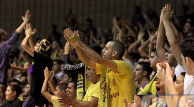 אוהדי חולון. ביטלו את הצעדה בגלל השריפה הגדולה (יניב גונן) אוהדי חולון. ביטלו את הצעדה בגלל השריפה הגדולה (יניב גונן)