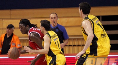 וורן קארטר (יוסי ציפקיס)