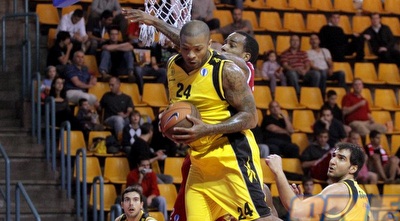 טאקר (יוסי ציפקיס)