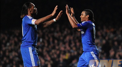 דידייה דרוגבה ופלורן מאלודה חוגגים (GettyImages) דידייה דרוגבה ופלורן מאלודה חוגגים (GettyImages)