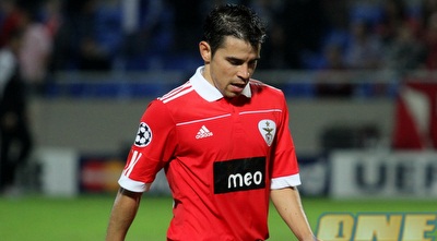 סביולה. חוזר לספרד (שי לוי)