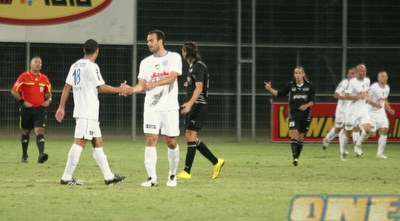 דמארי ויוסי אופיר מדברים על השער של דמארי (מור שאולי) דמארי ויוסי אופיר מדברים על השער של דמארי (מור שאולי)