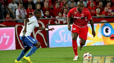 טוטו תמוז מול רחמים צ´קול. הפועל פתחה חזק (שי לוי)