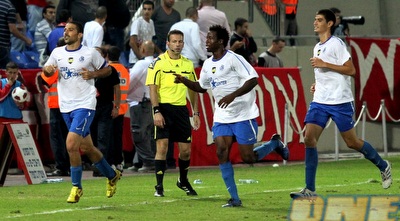 משה אוחיון חוגג את שערו השמיני העונה (שי לוי)