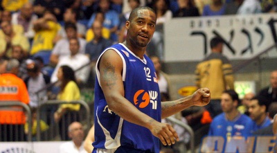 לי ניילון (יניב גונן) לי ניילון (יניב גונן)